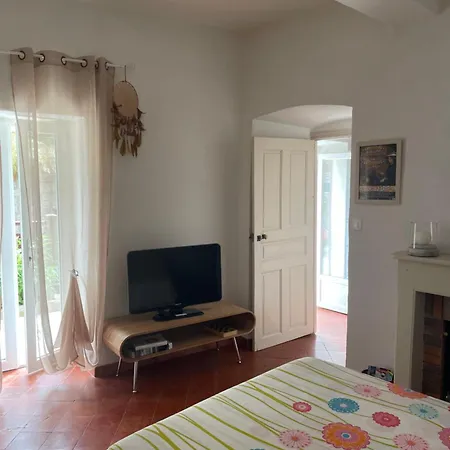 Maison De Caractere Renovee Holiday home Coggia