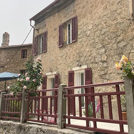 Maison De Caractere Renovee Holiday home