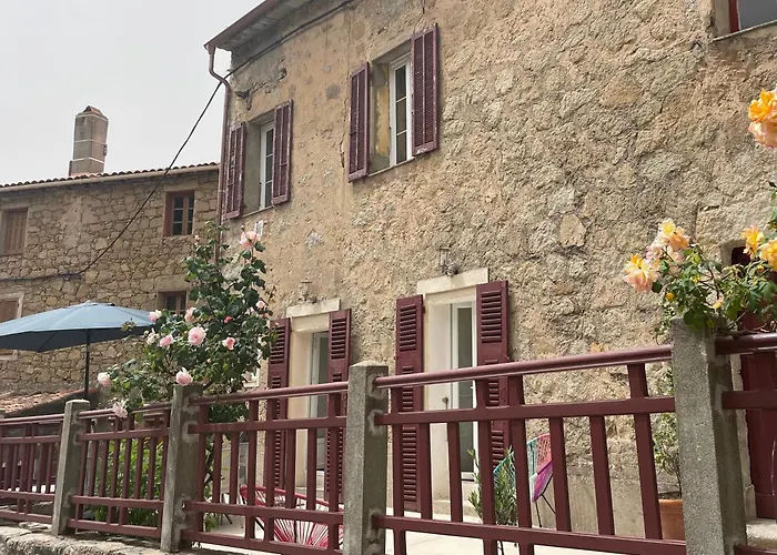 Maison De Caractere Renovee 度假居