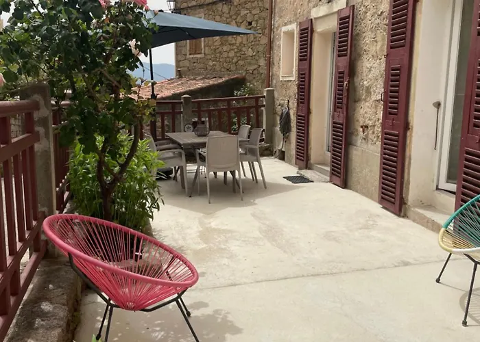 Maison De Caractere Renovee